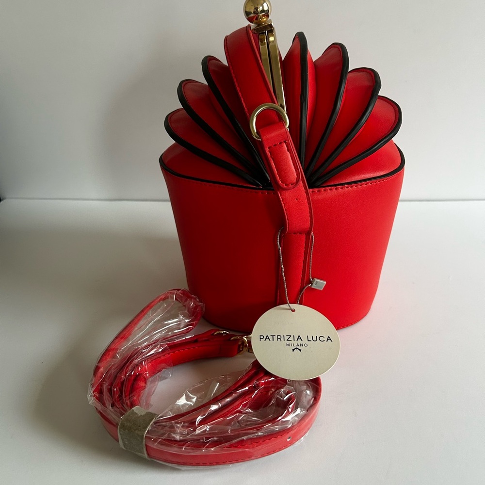 Patrizia Luca Red Fan-Top Bucket Bag with Gold Hardware - Picture 2 of 7